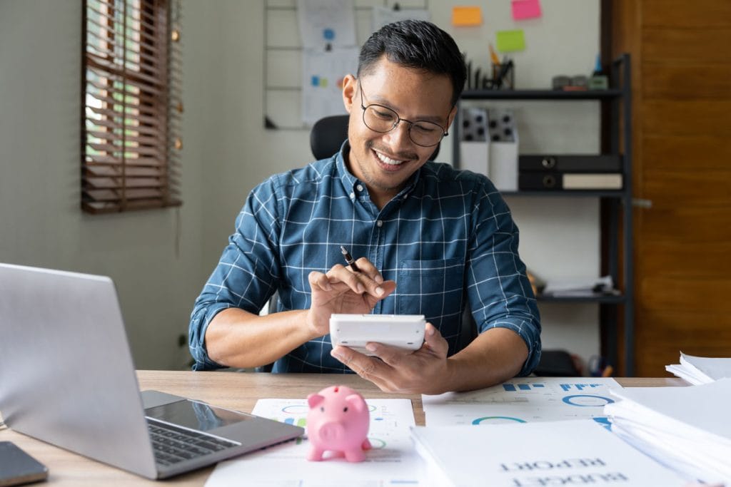 Mastering-Budgeting-with-WinZ-Credit - Winz Credit Mastering Budgeting in Singapore with WinZ Credit